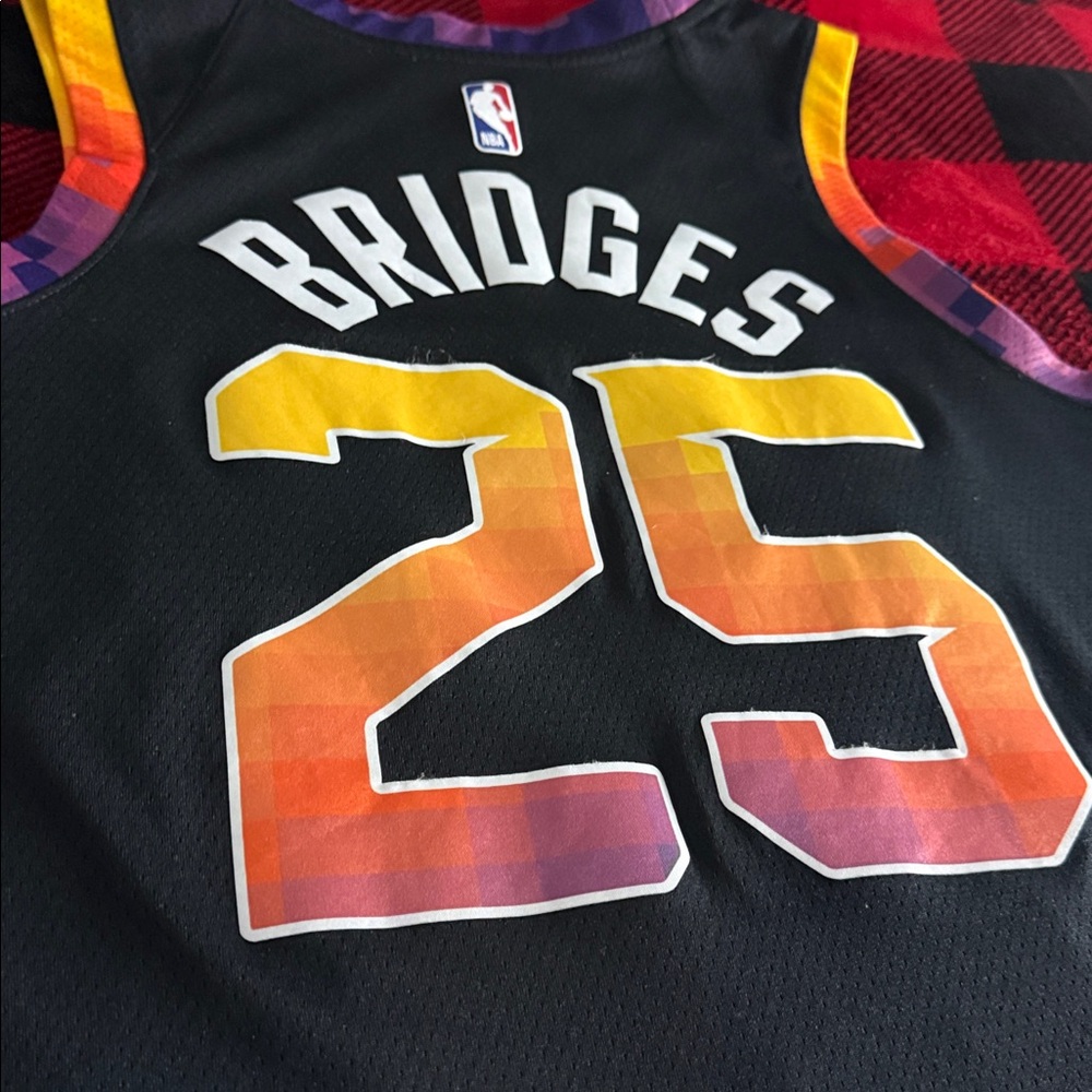 Phoenix Suns #25 Mikal Bridges NBA Jordan Statement Edition Jersey - Picture 9 of 10